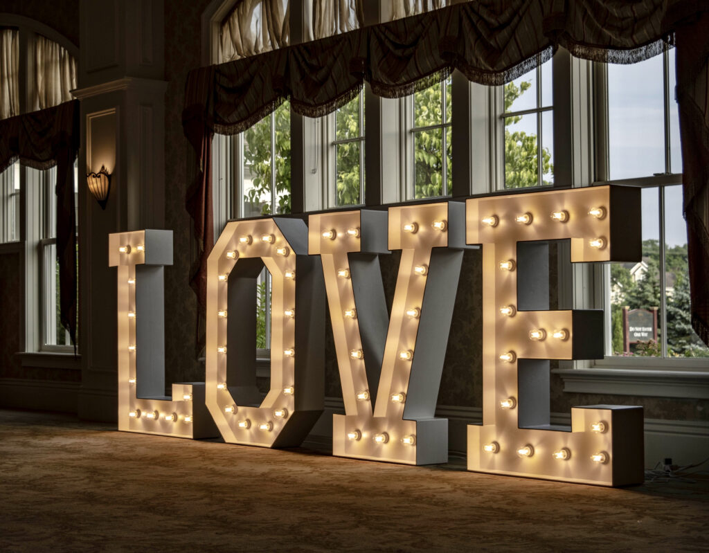 LOVE-Kingston Decoration Ideas for Bridal Shower