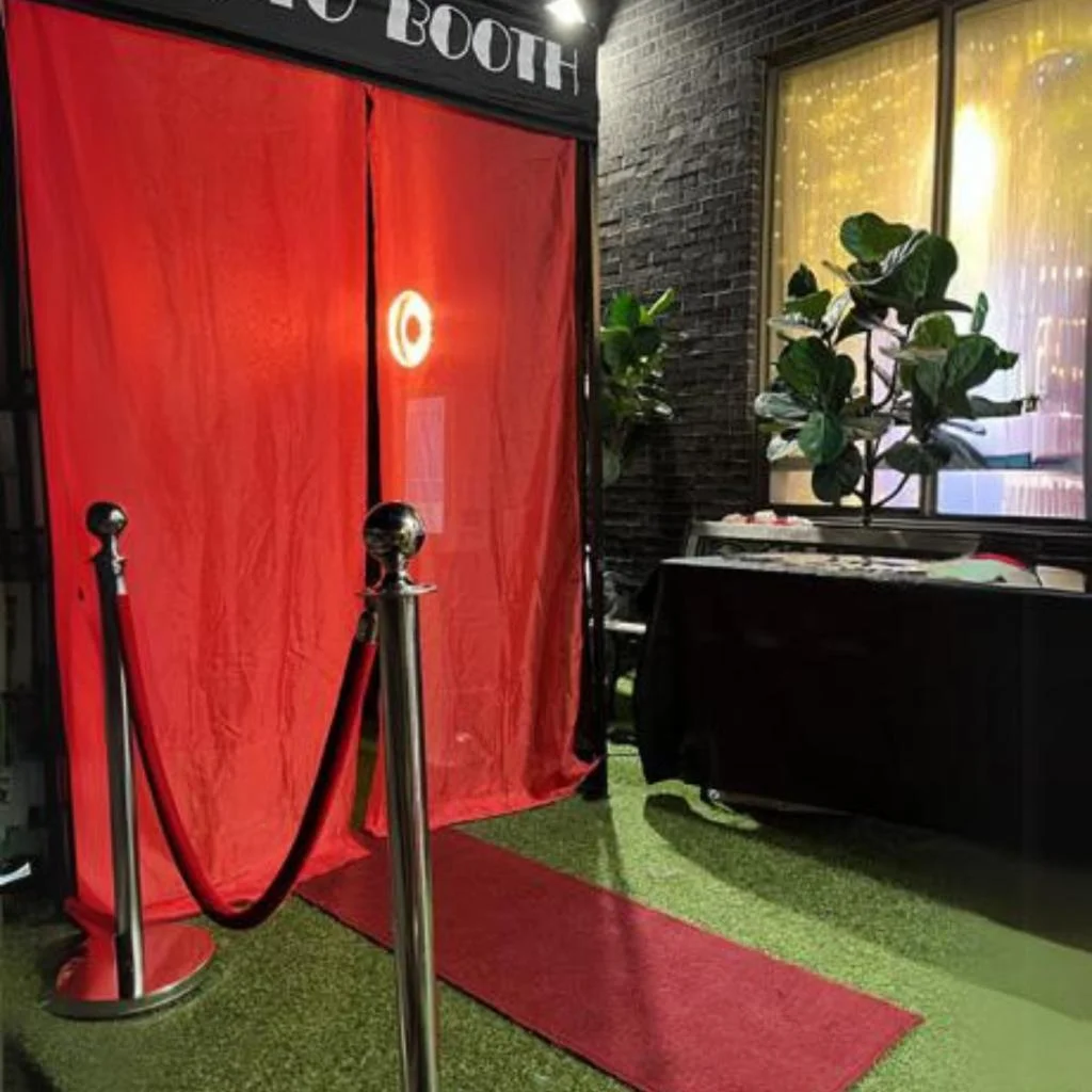 Enclosed Photo Booth Rental